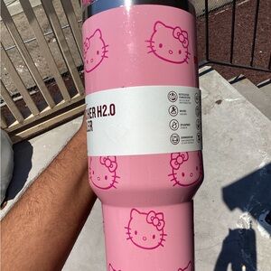 Hello Kitty pink Stanley 40 oz